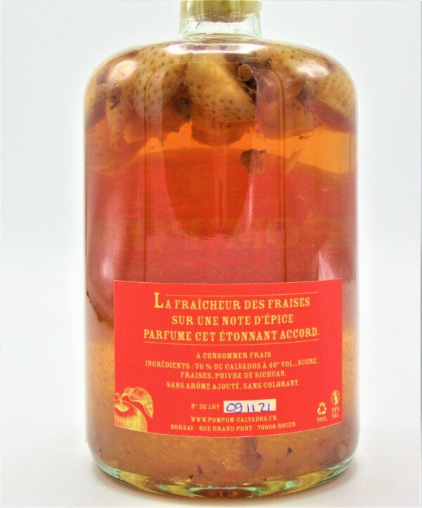 Calvados Arrangé Fraise Poivre de Sichuan 70 CL